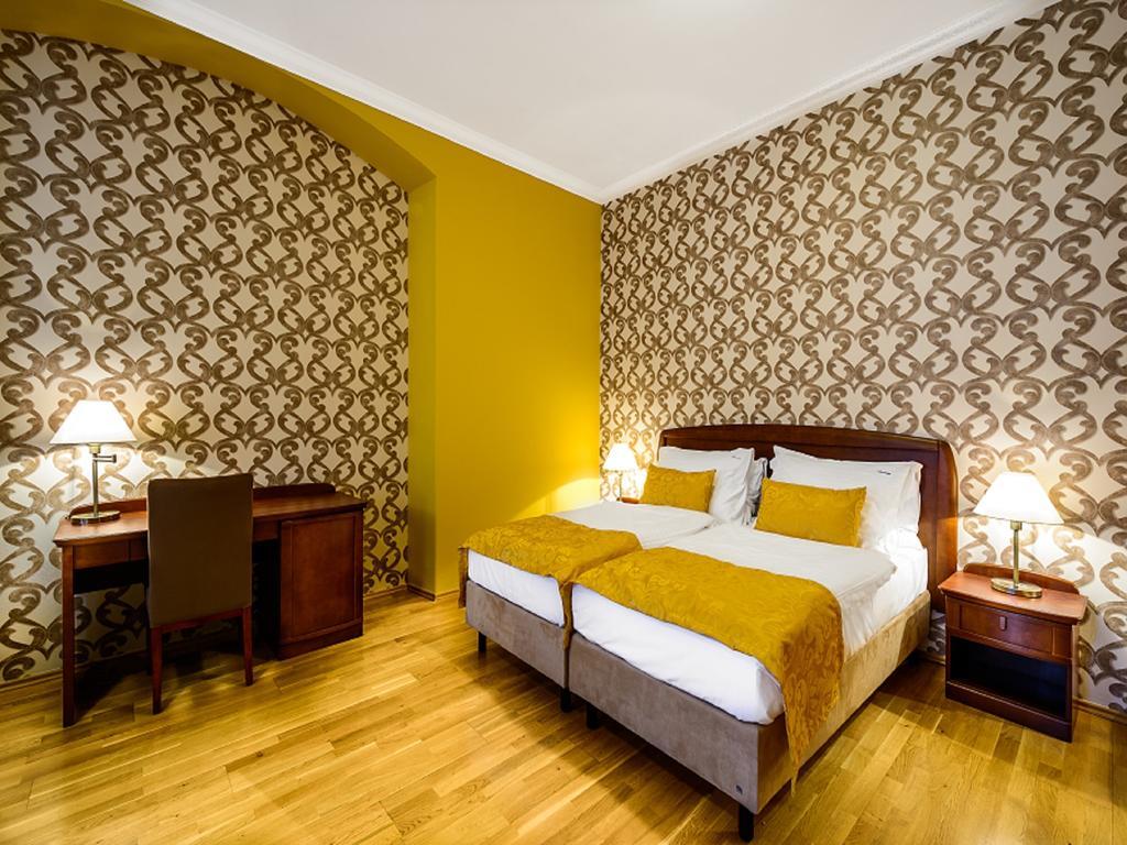 Hotel Alexander Stříbro Habitación foto